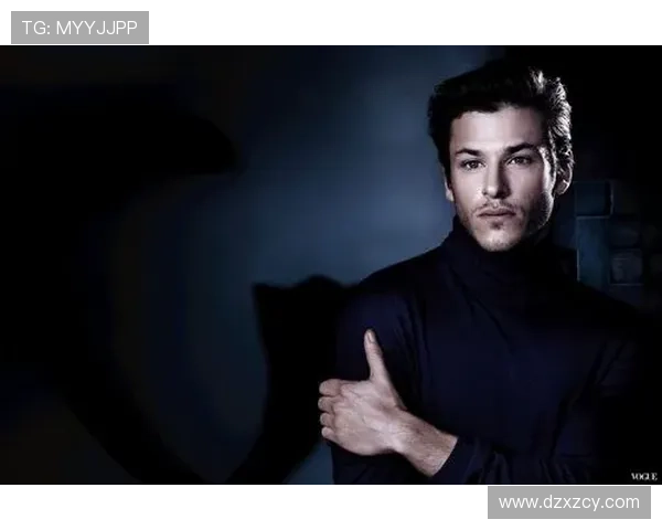 戴发夹的足球明星展现独特风格与个性魅力的运动之路